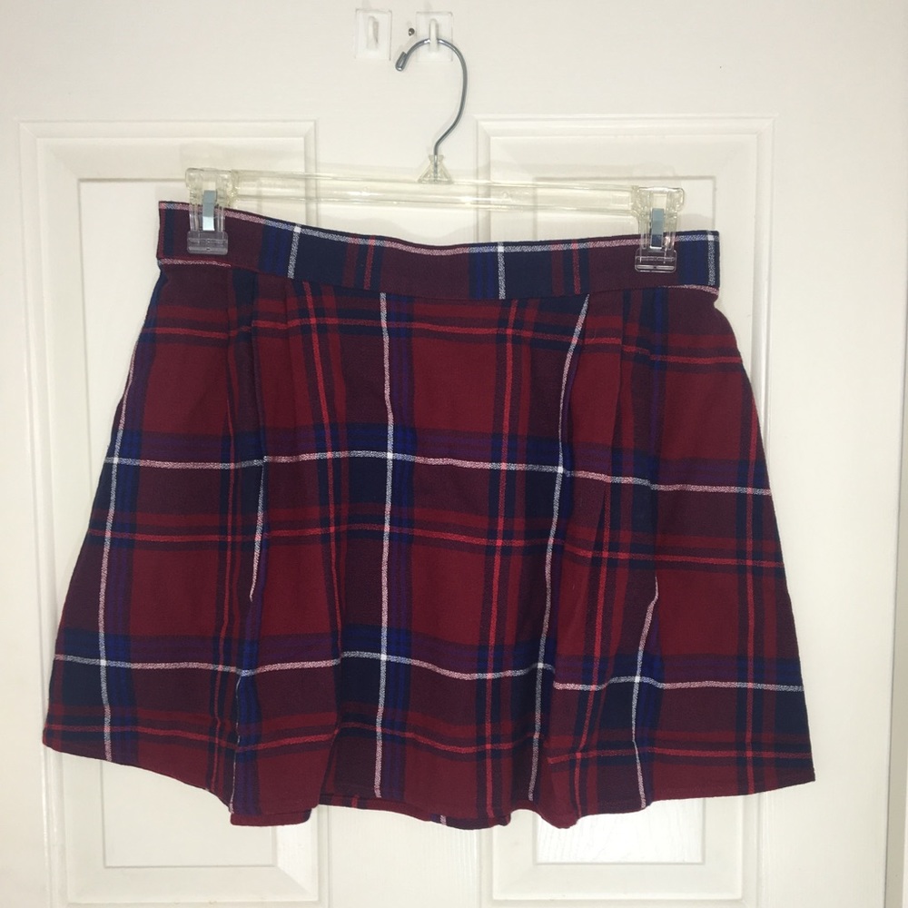 NWT Old Navy Plaid Mini Skirt-M